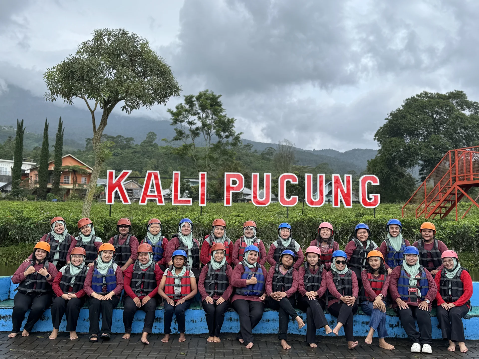 Tiket River Tubing